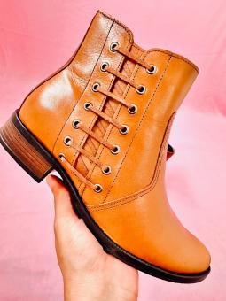 BOTA RASTEIRA CADARÇO ATRÁS - Código 1553-442