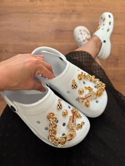 CROCS COM ENFEITES - Código 3102-7